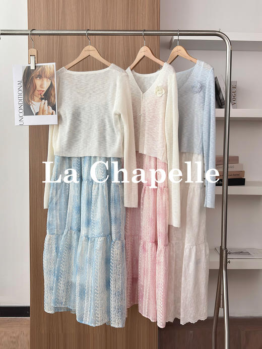 专柜实拍【附立体花胸针】拉夏贝尔/La Chapelle敲值！独特刺绣设计吊带裙温柔净版针织开衫两件套 商品图2