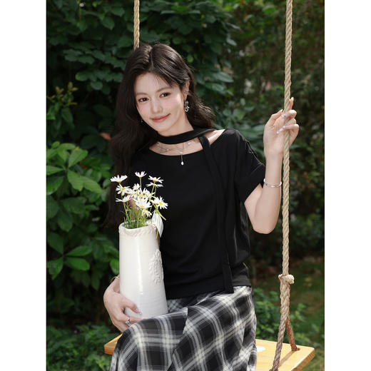 鹿向南【0331/20:00新品前1小时7折限量100件】黑色T恤 商品图4