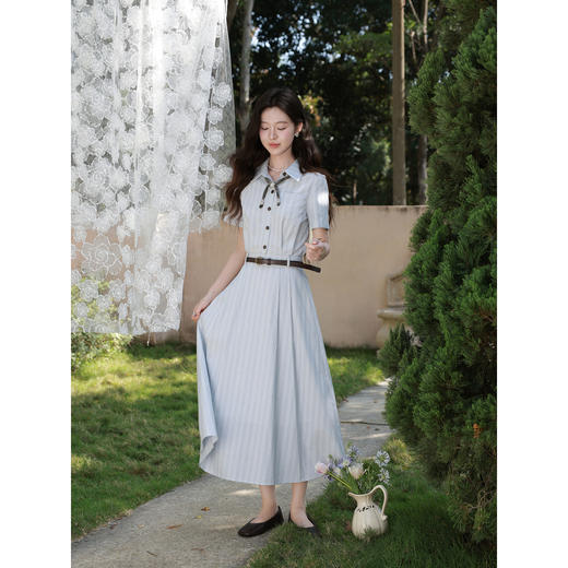 鹿向南【0331/20:00新品前1小时5折限100件】蓝条通勤短袖连衣裙 商品图2