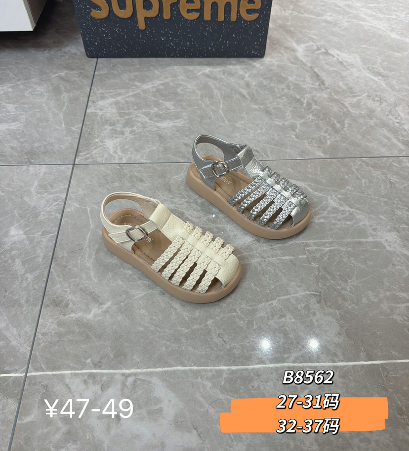 新款半凉鞋B8562  27-31 32-37码