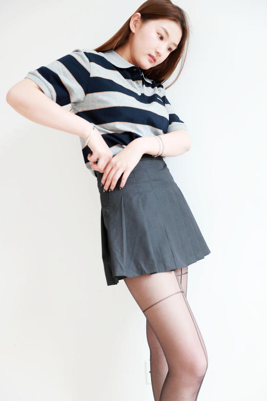 学院条纹polo衫，这个好看呢。胸口小标翻领设计女士poloE032868 商品图11