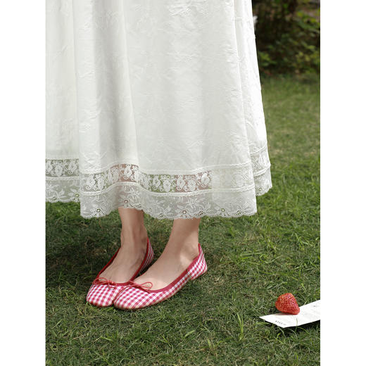 鹿向南【0331/20:00新品前1小时5折限量100件】米白色蕾丝半身裙 商品图3