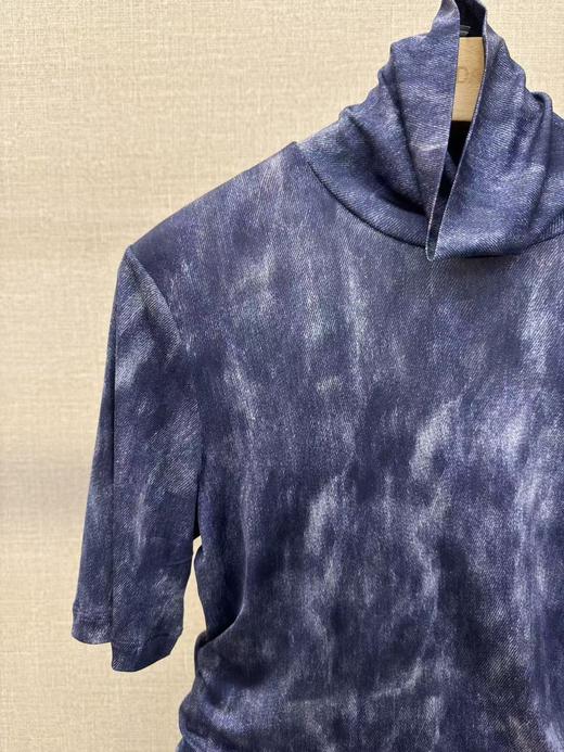 暗夜印花高领短袖 商品图5