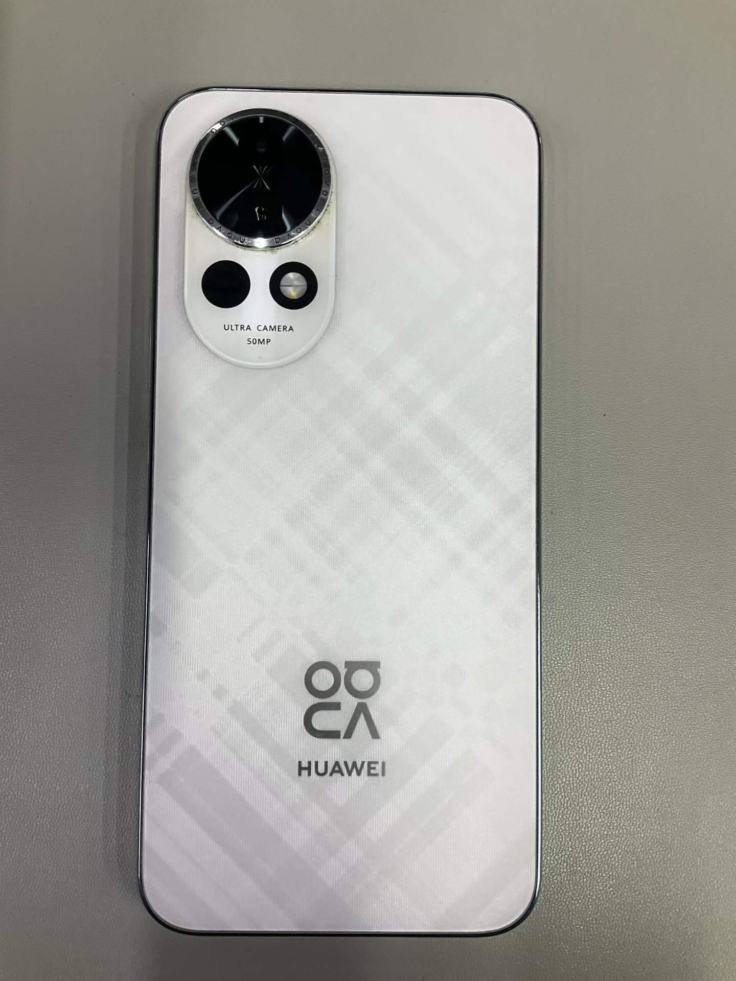 华为Nova13 12+512G白 电池效率100 成色98新 1599