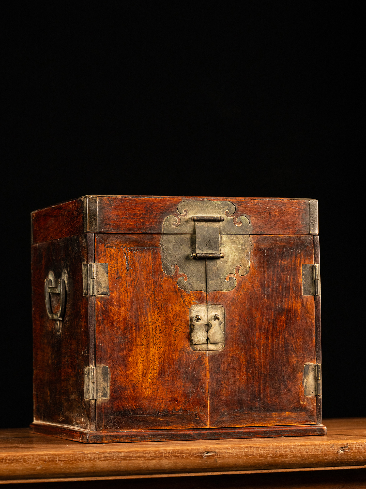 清早期	黄花梨平顶官皮箱