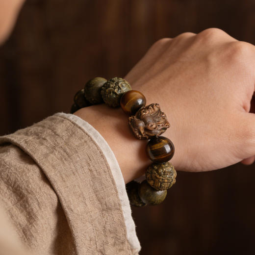 【龙生九子檀木手串】 小叶紫檀+绿檀 严选二膘料 精雕细琢 纹理细腻 商品图5