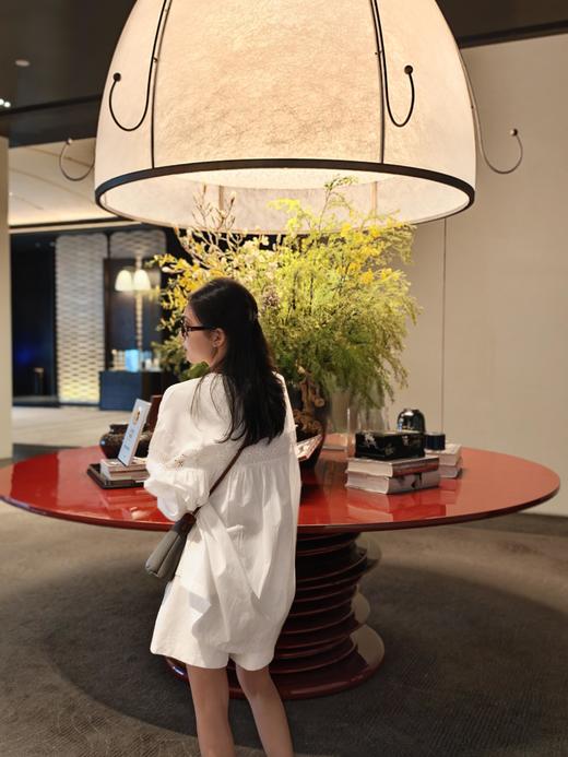 韩国订单云上舞白镂空拼接小喇叭袖T恤衫 商品图4