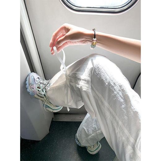 <曾小咸推荐>设计感蝴蝶结绑带休闲裤【预售7-15天发货】 商品图2