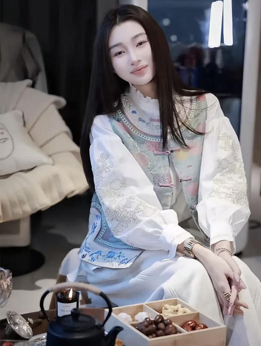 原单新款重磅金线刺绣木耳领设计感衬衫（宽松款） 商品图5