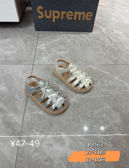 新款半凉鞋B8563   27-31 32-37码 商品图0