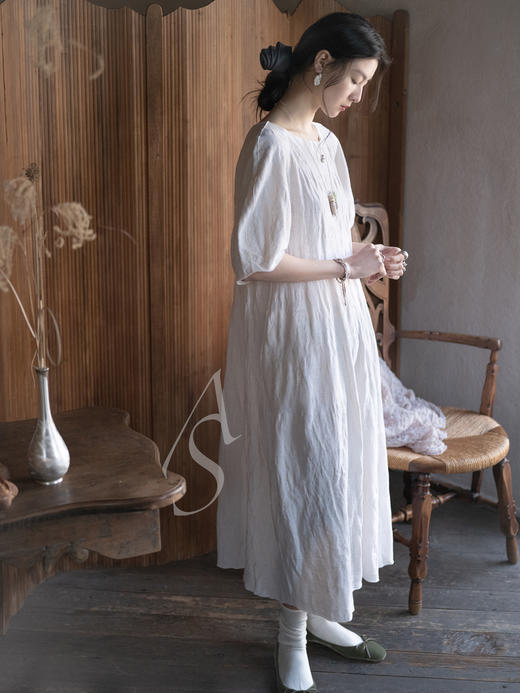 Boboutic 26SS 珍珠白织毯肌理丝麻短袖连衣裙 商品图1