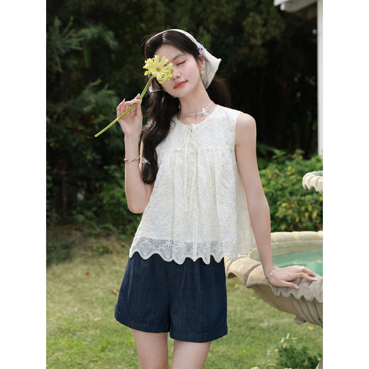 鹿向南【0331/20:00新品前1小时5折限量100件】杏色蕾丝背心吊带 商品图3