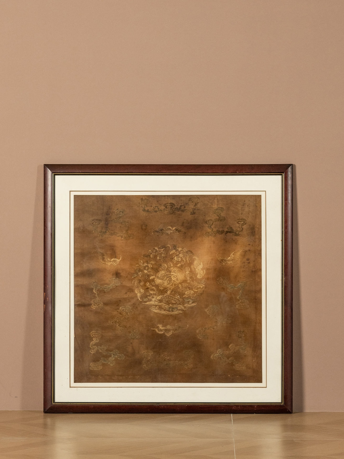 清	蝠寿纹绣片挂屏