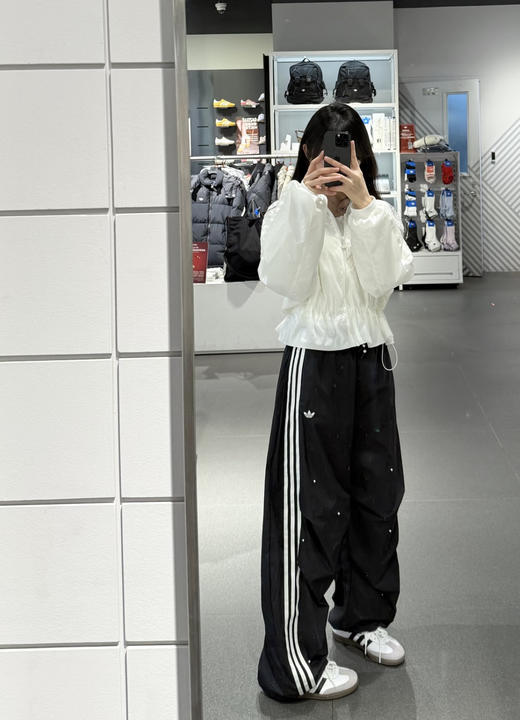 自留。Adi三叶草男女款梭织伞兵运动裤～时髦“万金油”穿搭（售后时间：签收3天内，不合适及时申请） 商品图6