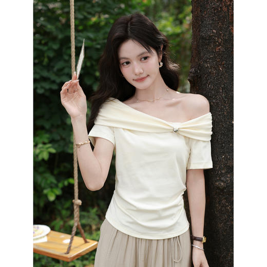 鹿向南【0331/20:00新品前1小时7折限量100件】杏色T恤 商品图1