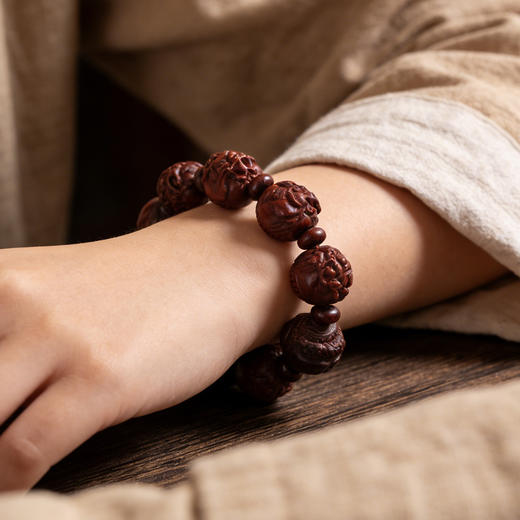 【龙生九子檀木手串】 小叶紫檀+绿檀 严选二膘料 精雕细琢 纹理细腻 商品图6