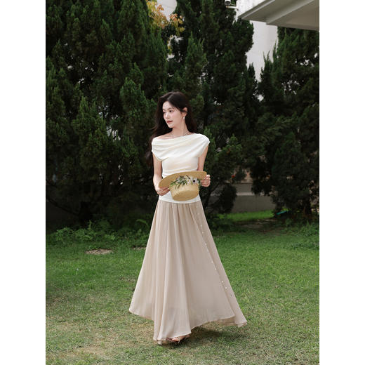 鹿向南【0331/20:00新品前1小时7折限量100件】杏色半身裙 商品图1