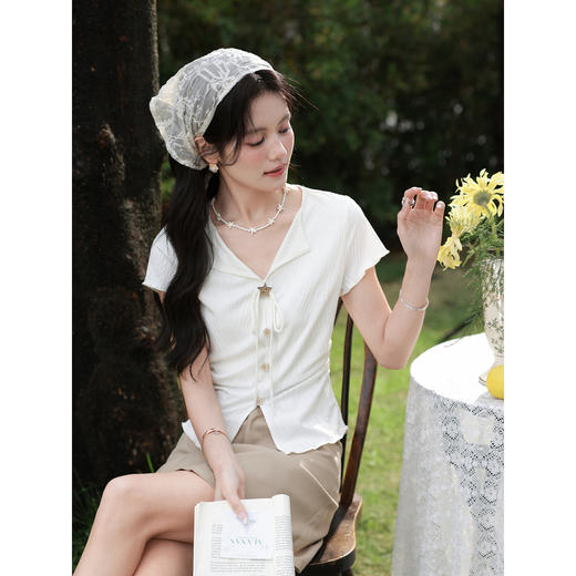 鹿向南【0330/20:00新品前一小时5折限量100件】米白色T恤 商品图4