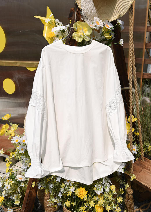 韩国订单云上舞白镂空拼接小喇叭袖T恤衫 商品图7