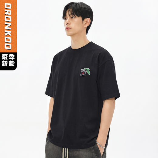 DRONKOO 2026 圆领左胸菠菜后幅大力水手手绘微阔短袖T恤 商品图0