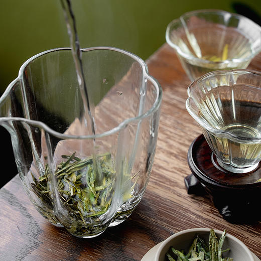 明前茶【三标齐全：龙井标、地理标、新茶标】2026新茶 茶农大叔明前龙井茶 125g/包 商品图4