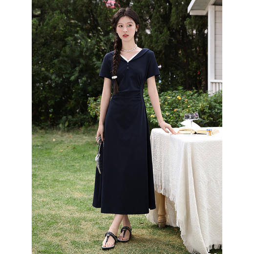 鹿向南【0330/20:00新品前一小时7折限量100件】藏蓝色连衣裙 商品图1