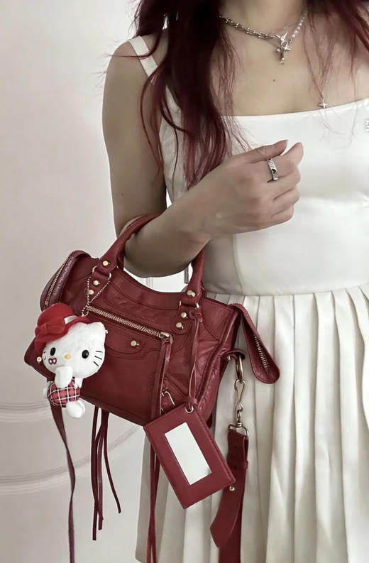 巴黎世家 city first 小号 羊皮 红色 机车包 商品图3