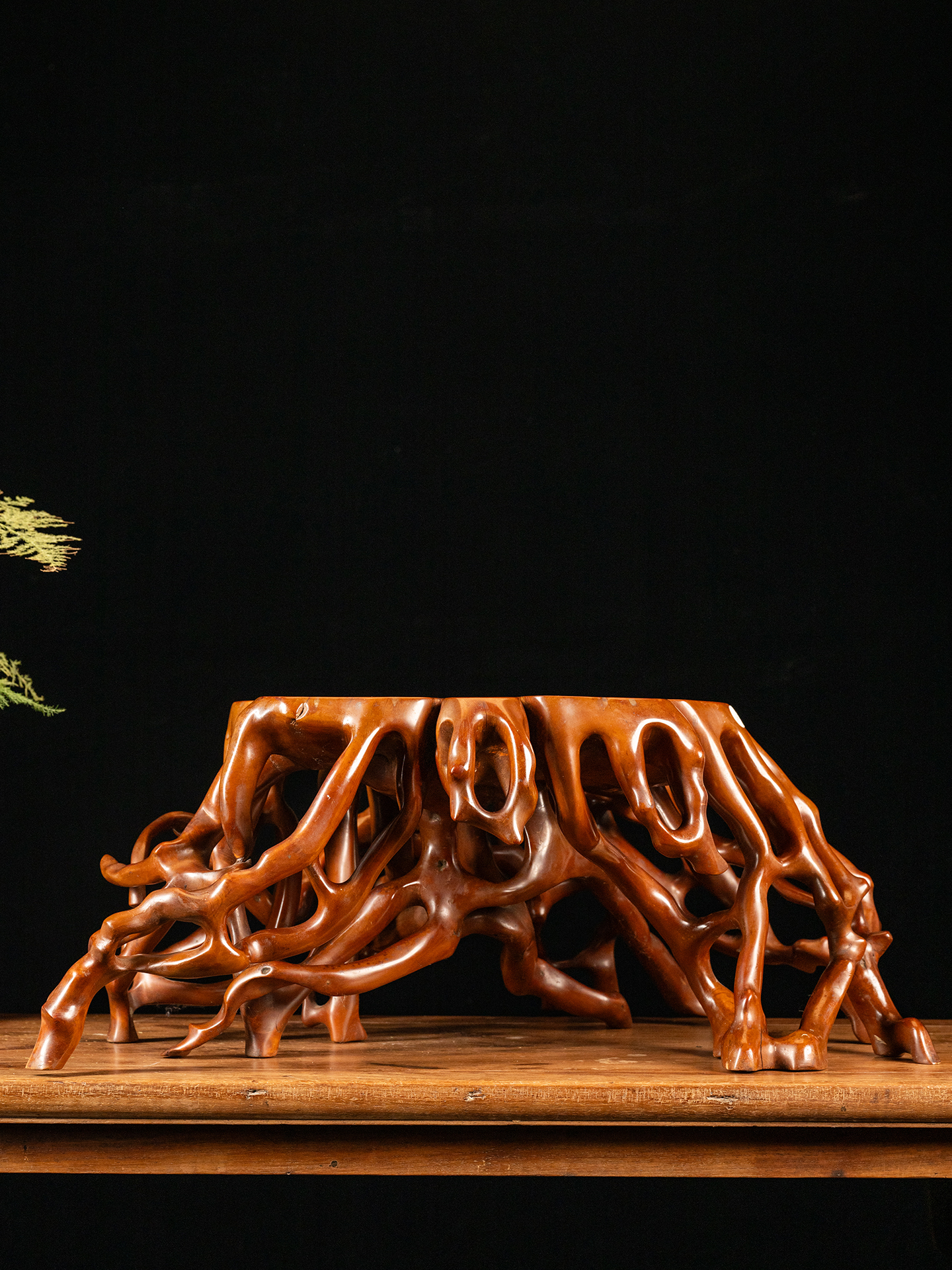 清	黄杨木雕根结形器座