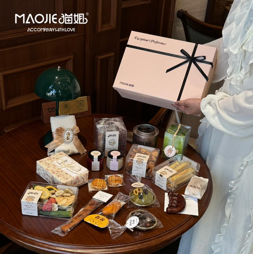 【大女主】女王的花语礼 （花材根据市场情况随机内礼品随机） 商品图1