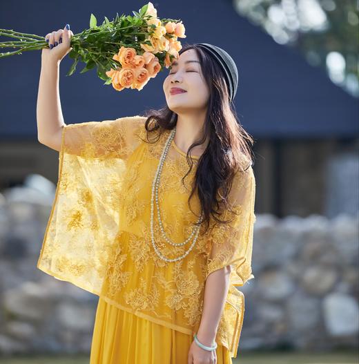 【林栖设计小店】玉兰妙影|时装周同款镂空蕾丝2026夏新款T恤罩衫1962067 商品图1