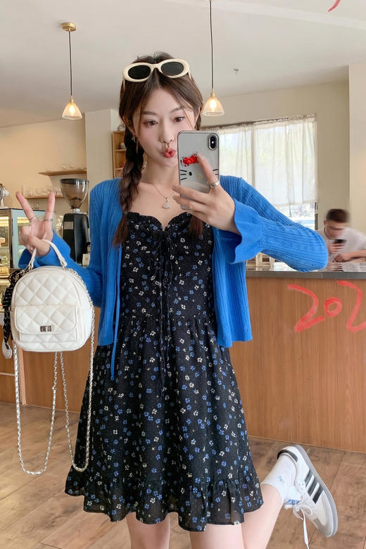 <曾小咸推荐>温柔小碎花吊带连衣裙短款【预售7-15天发货】 商品图5