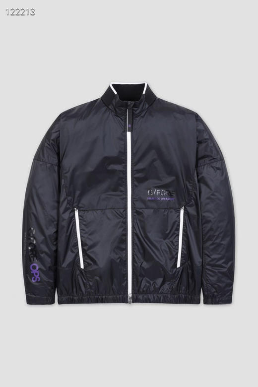 韩单G4秋季男士光泽感防风单层外套来啦！韩🇰🇷单出货,细节全部肉眼可见，光泽感功能性都是杠杠的！不厚，薄款，初秋初春单穿用的！
颜色: 黑色
尺寸: M L XL XXL 商品图0