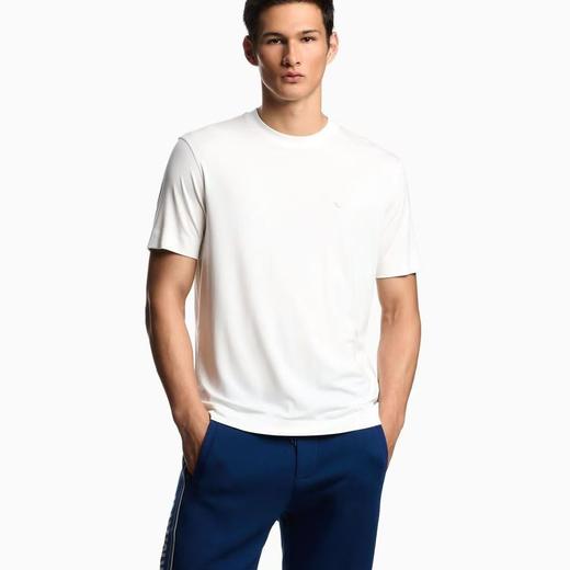 阿玛独家研发的莫代尔棉面料..无法形容的软糯手感...上身太丝滑，无任何束缚感， 商品图4