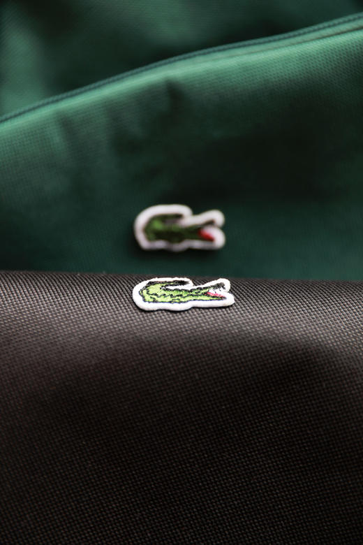 运动网球背包，26L大容量设计。老钱风长肩带情侣款单肩包E032866 商品图1