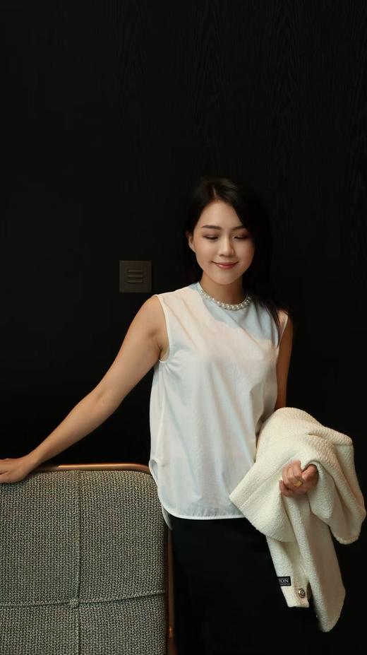 留白|简雅珍珠领设计感上衣（一口价） 商品图1