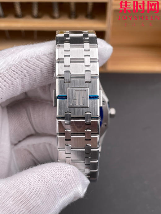 VS爱彼皇家橡树15500系列 男士腕表 表径41mm 丹东4302一体机 新陶瓷滚珠轴承 商品图7