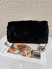 缪缪 黑色 银扣 宝石 兔毛 单肩包 商品缩略图1