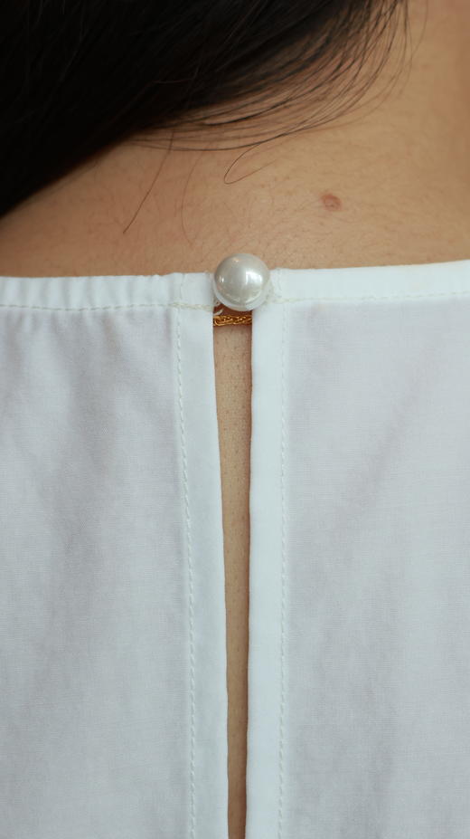 留白|简雅珍珠领设计感上衣（一口价） 商品图4