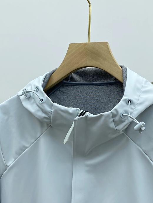 F032975男士户外休闲外套防风防水透气轻量硬壳冲锋衣 商品图6