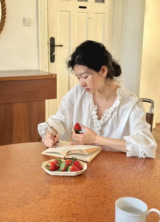 F032956法式浪漫花边领提花肌理荃棉全棉长袖衬衫 商品图6