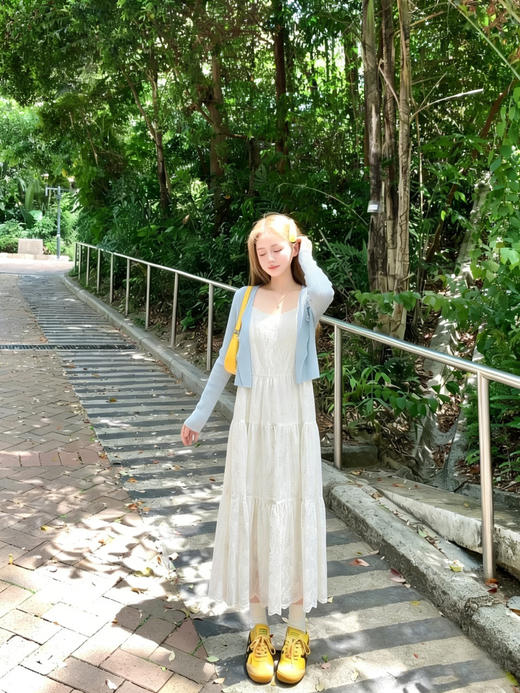 专柜实拍【附立体花胸针】拉夏贝尔/La Chapelle敲值！独特刺绣设计吊带裙温柔净版针织开衫两件套 商品图11