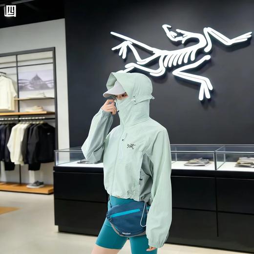 F032944轻薄透气下摆抽绳修身收腰女款连帽防晒衣 商品图4