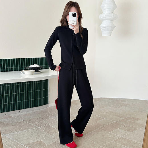 K.HIP 小蛮腰云感空气层套装 26027 云朵般亲肤舒适 高弹不勒 自由舒展 运动不拘束 商品图7