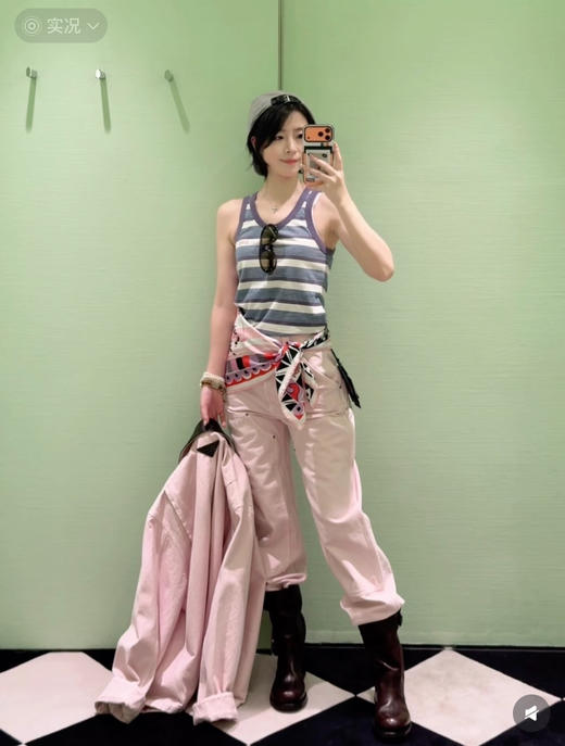 普拉达  26Ss新款条纹背心（MM） 商品图10