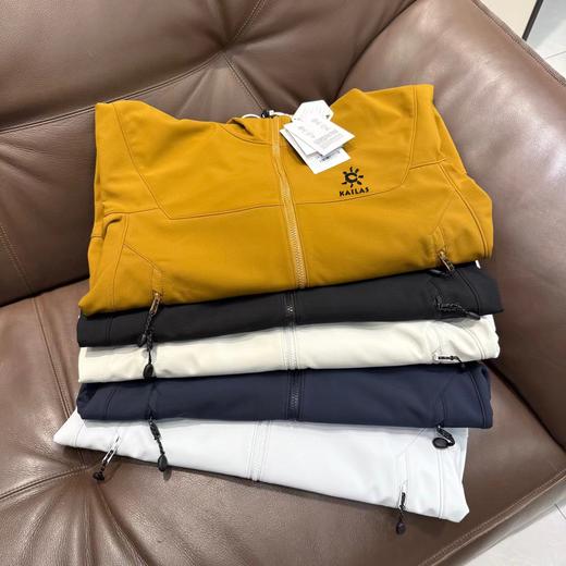 F032967防风防泼水弹力户外运动登山徒步内里薄绒连帽软壳外套 商品图1