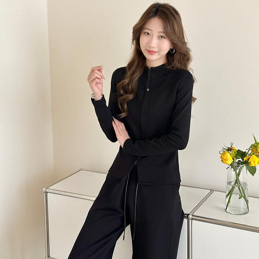 K.HIP 小蛮腰云感空气层套装 26027 云朵般亲肤舒适 高弹不勒 自由舒展 运动不拘束 商品图9