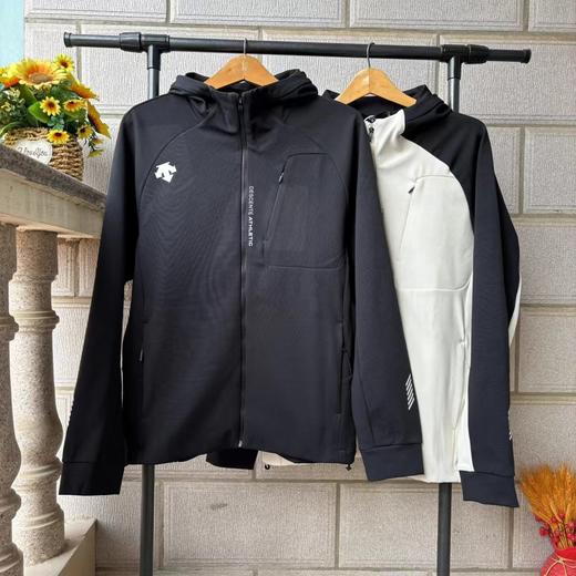 F032966春季户外休闲情侣款立体剪裁连帽针织开衫外套 商品图2