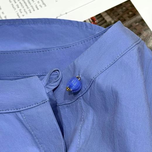 F032959显白蔚蓝色~早春新款新中式设计感领口盘扣气质衬衫 商品图13