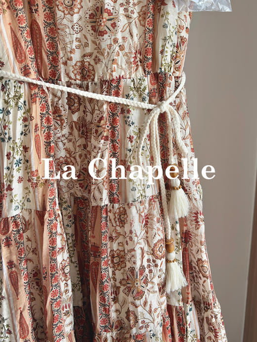 专柜实拍【波西米亚风！】拉夏贝尔/La Chapelle天丝+亚麻！法式碎花吊带连衣裙压褶可调节肩带收腰A字裙含流苏腰带 商品图12