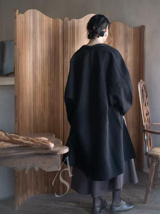 Boboutic 26SS 碳黑丝棉麻廓形长外套 商品图3